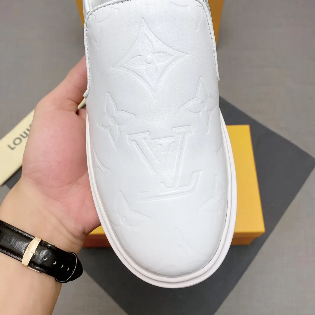 p360【Lv】Description: The latest elements of men’s casual shoes are trending all over the world🇨🇳The official website is hot selling, made one to one at the counter, the fabric is imported cowhide from Italy with the original ➕Imported sheepskin lining☘️Original non-slip outsole, breathable and comfortable——Code number: 38-44 No. 019